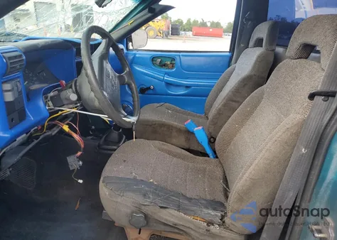 1996 Chevrolet S Truck S10 from USA, damaged, VIN 1GCCS1446TK137852